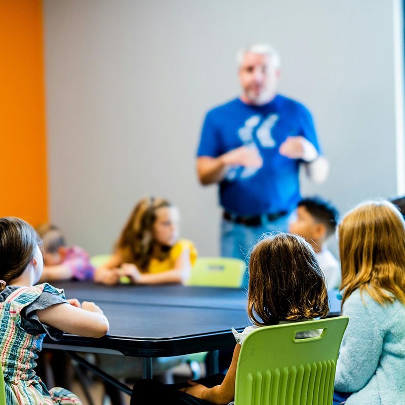 „Obrana“ – vrátit smysl slovu